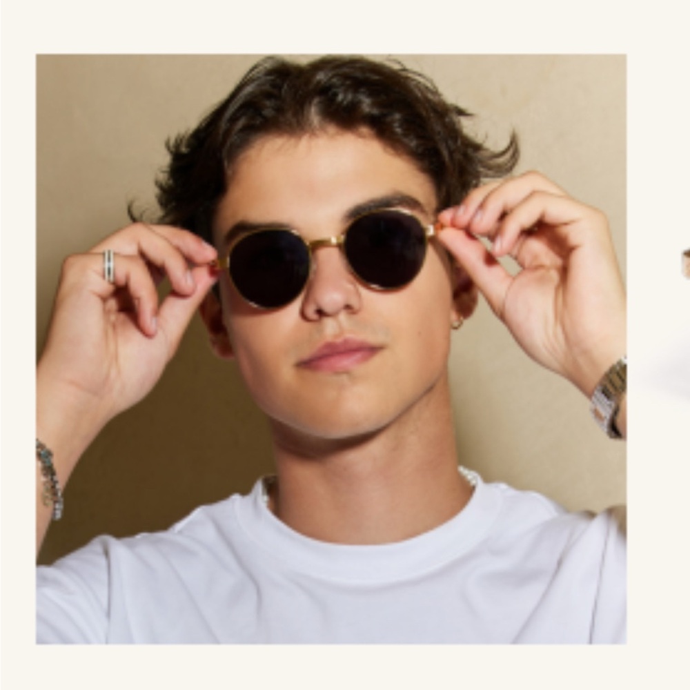 BAMBE SUNGLASSES Stylish Black Round